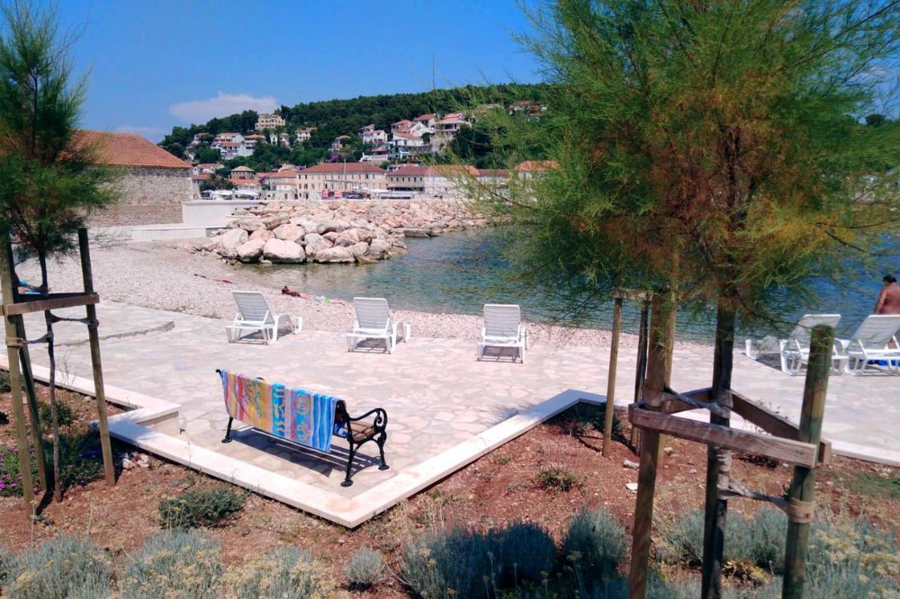 Apartments With A Parking Space Jelsa, Hvar - 8713 Jelsa  Exteriér fotografie