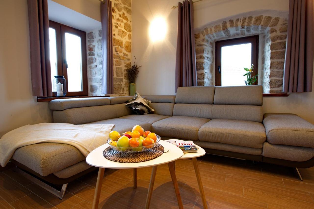 Apartments With A Parking Space Jelsa, Hvar - 8713 Jelsa  Exteriér fotografie